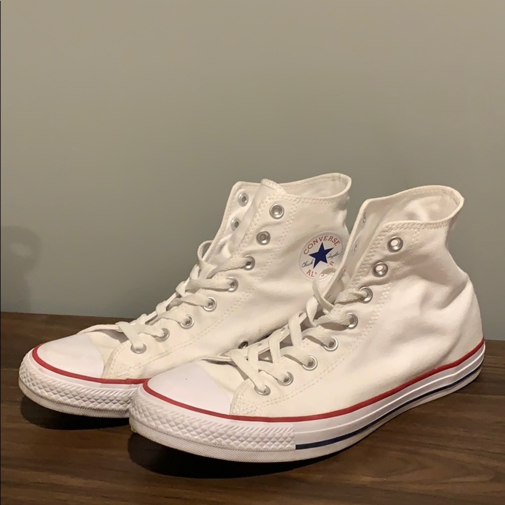 Mens size 10 converse